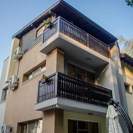 Dinevi Vendégház 3*